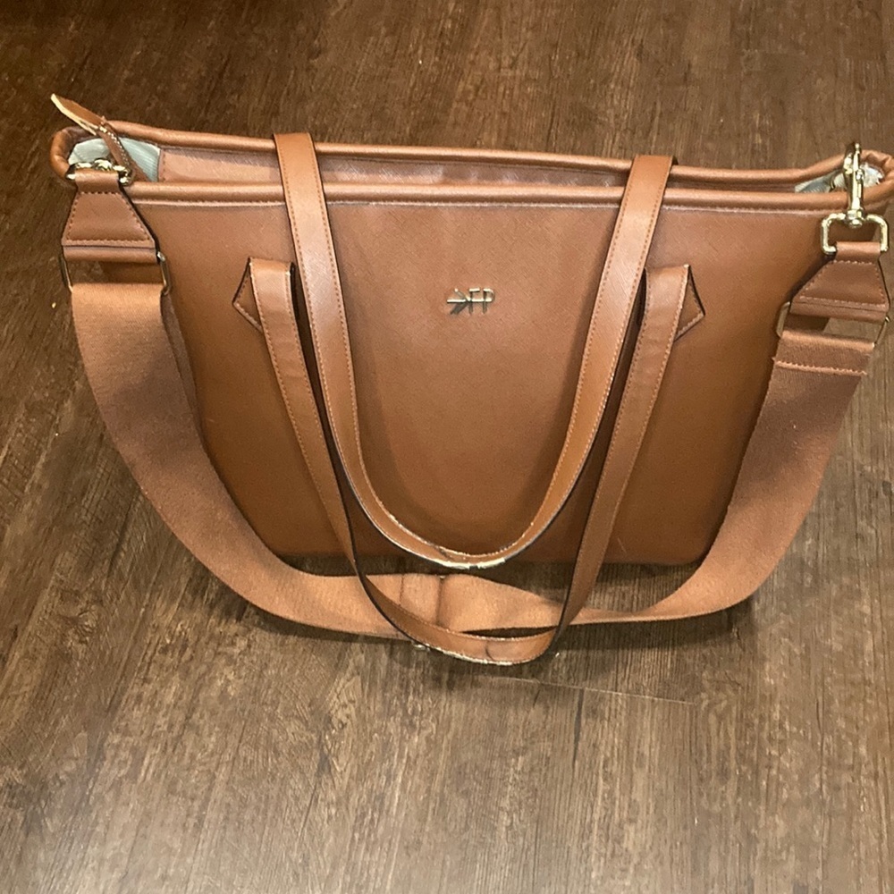 Freshly Picked Walnut Milano Large Woman's Tote - Picture 2 of 13